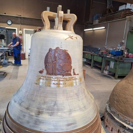 Glocke 24