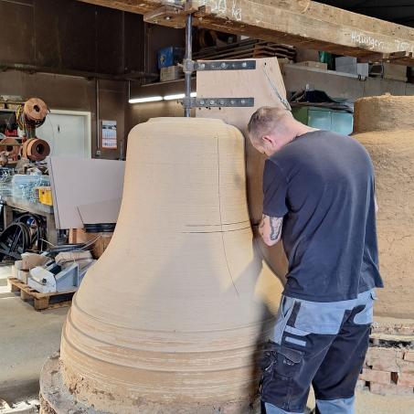 Glocke 6